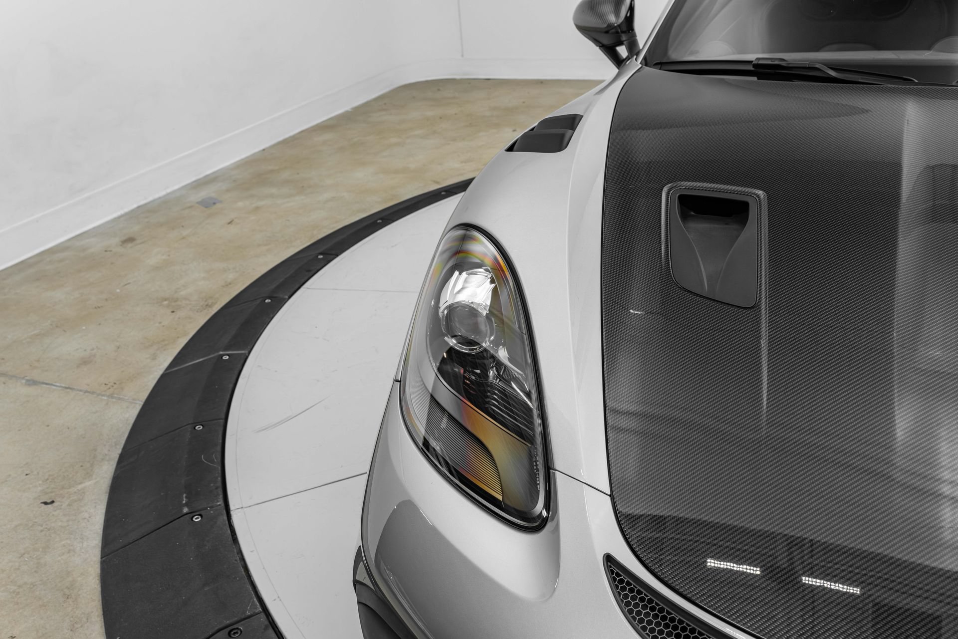 Used 2023 Porsche 718 Cayman GT4 RS RWD image 17