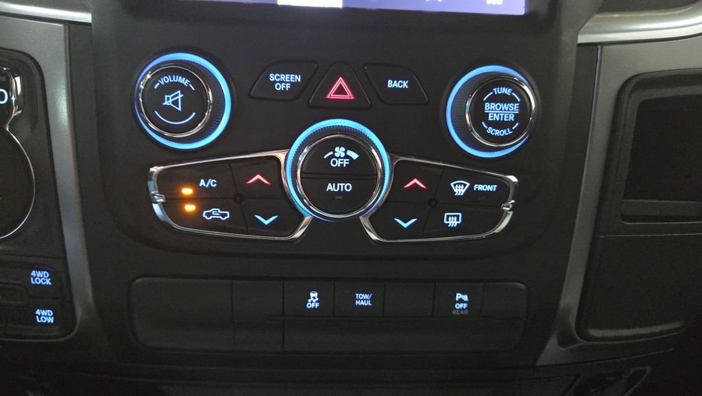 Used 2022 RAM 1500 Classic Warlock AWD/4WD image 15