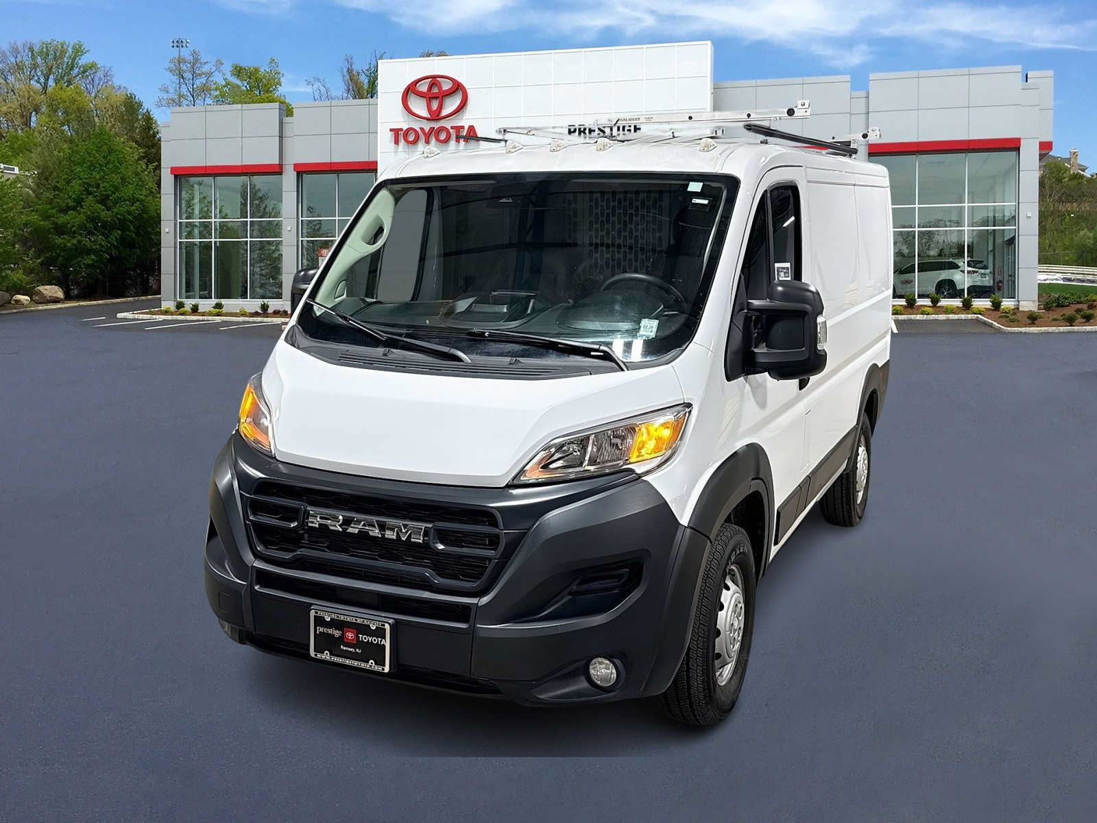 Used 2023 RAM ProMaster 1500 FWD image 1