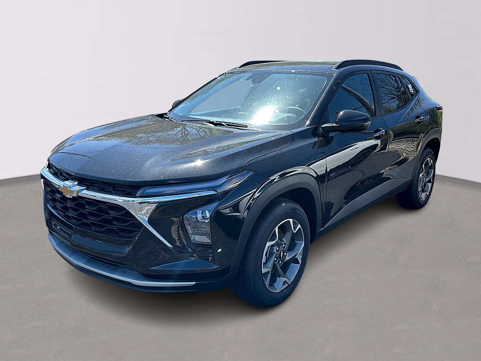 New 2026 Chevrolet Trax LT w/ Driver Confidence Package FWD image 1