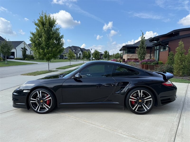 Used 2011 Porsche 911 Turbo AWD/4WD image 3