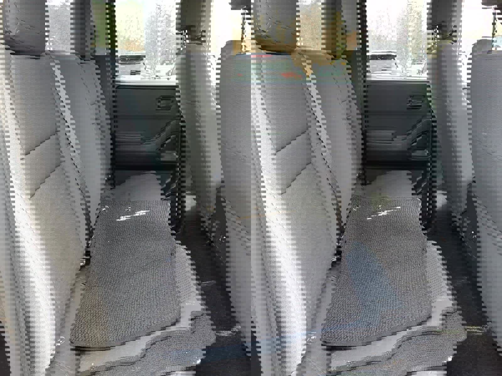 Certified 2024 Nissan Frontier S image 21