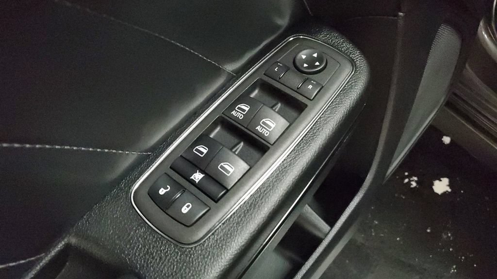 Used 2023 Dodge Charger R/T w/ Plus Group RWD image 23