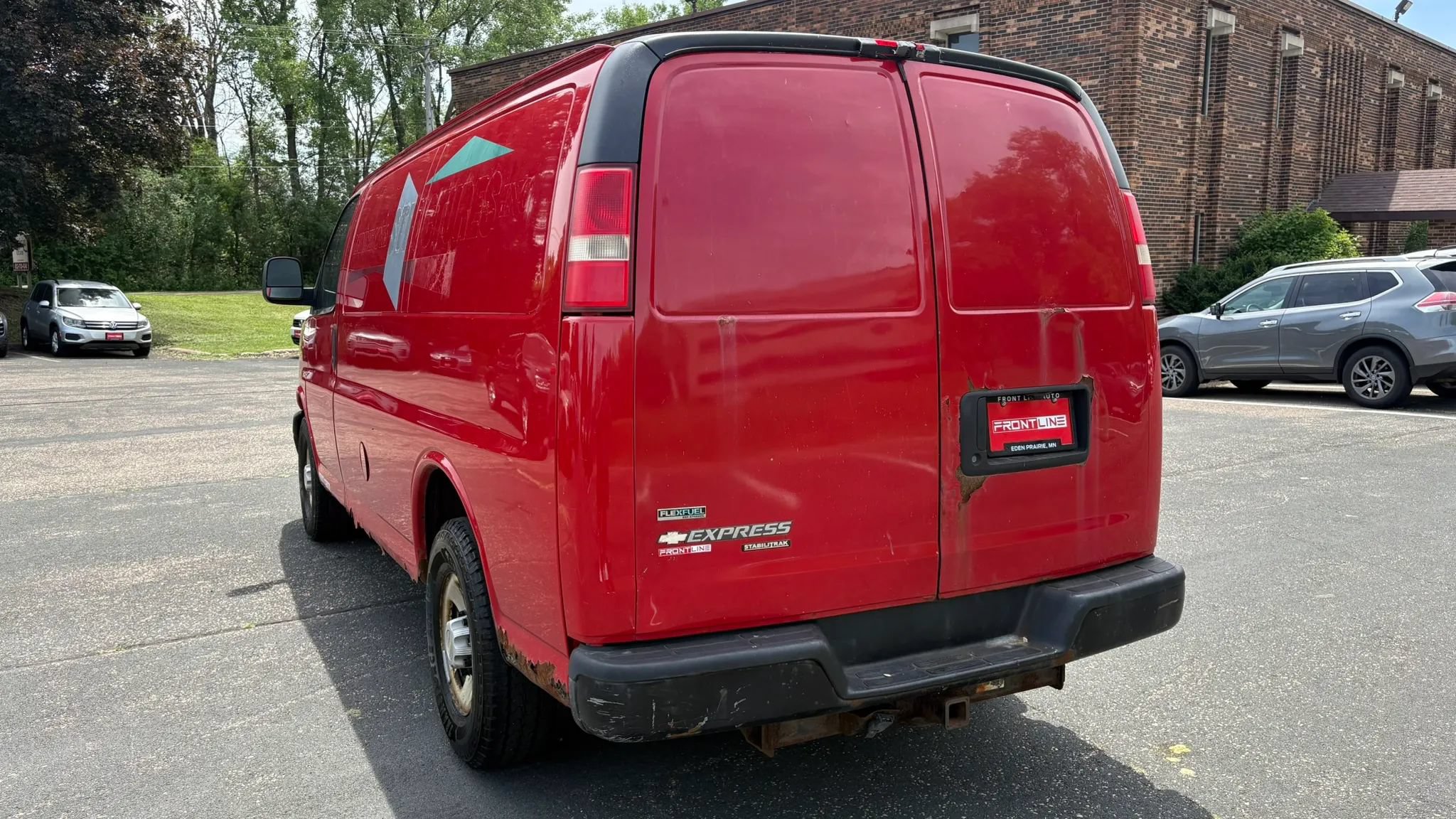 Used 2011 Chevrolet Express 2500 RWD image 7