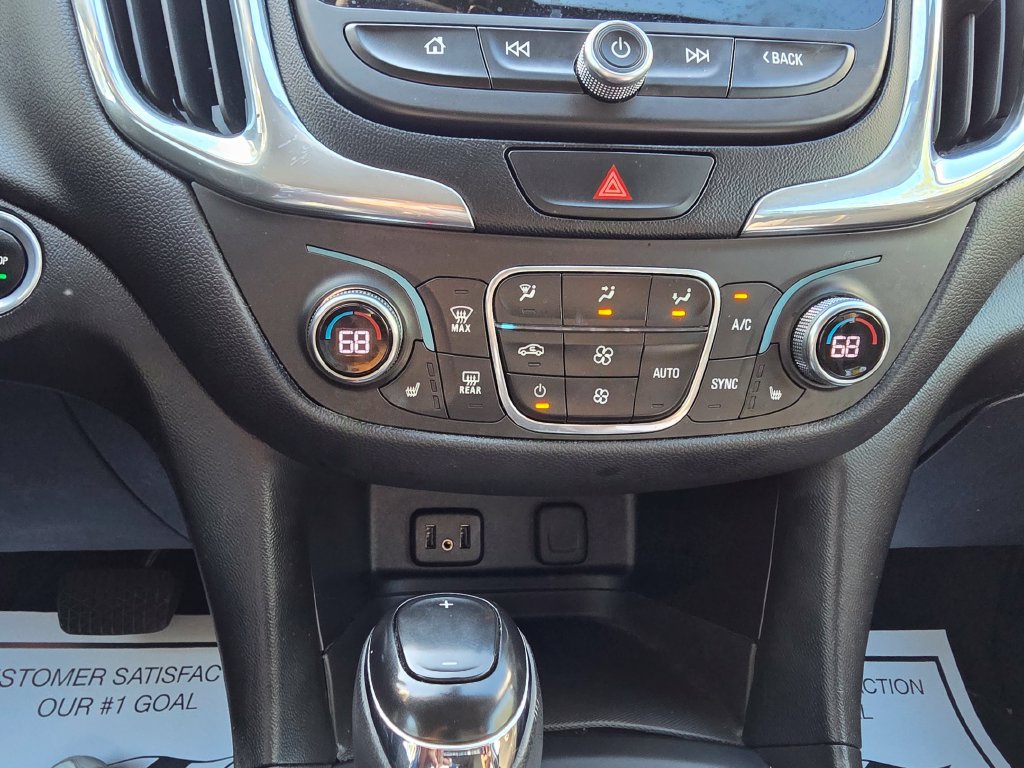 Used 2018 Chevrolet Equinox LT w/ Sun & Infotainment Package AWD/4WD image 29