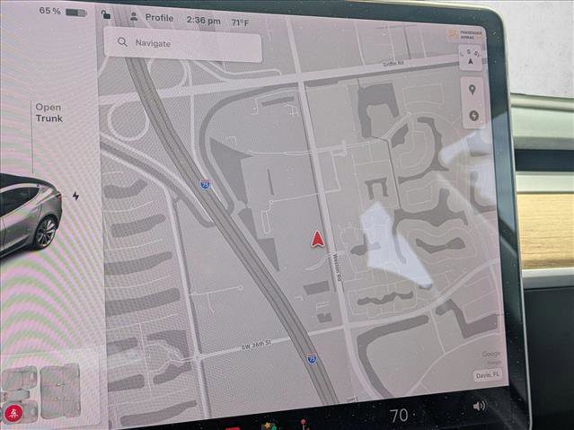 Used 2018 Tesla Model 3 Long Range RWD image 14