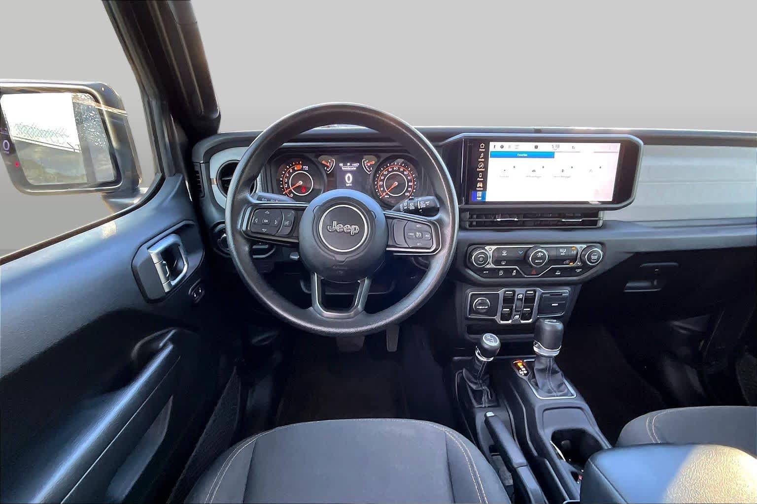 Used 2025 Jeep Wrangler Unlimited Sport AWD/4WD image 6