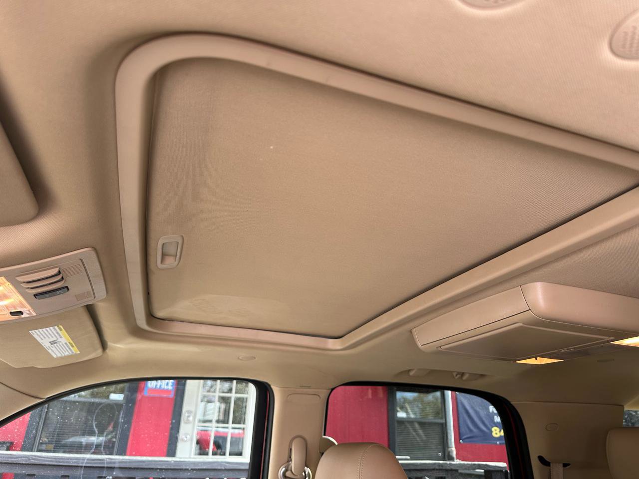 Used 2013 Cadillac Escalade Luxury image 24