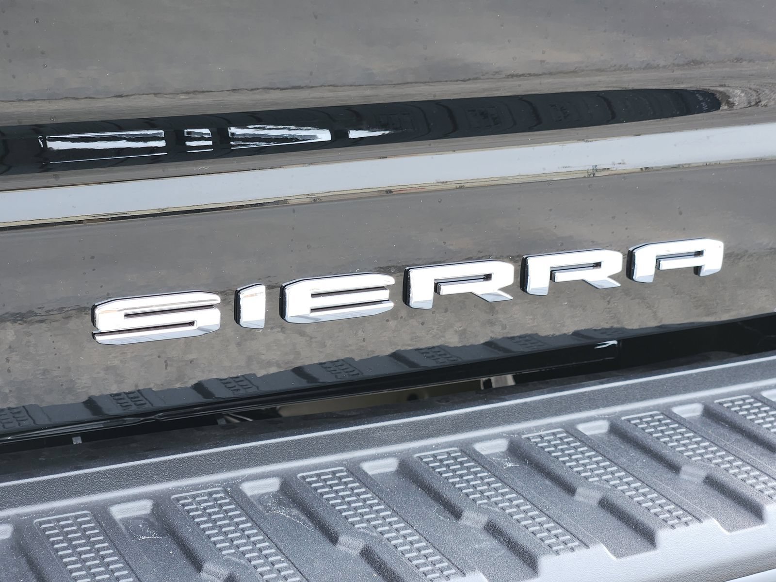 New 2026 GMC Sierra 2500 Denali w/ Denali Reserve Package AWD/4WD image 12
