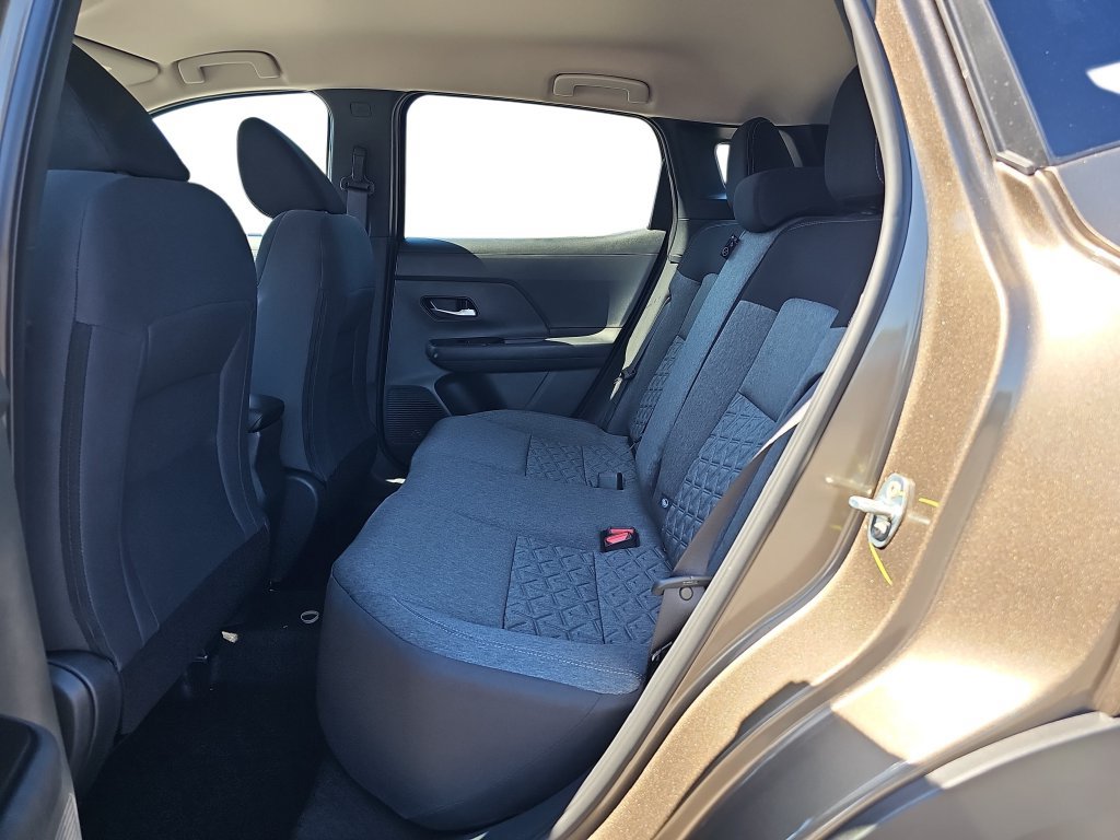 New 2027 Nissan Kicks SV FWD image 13