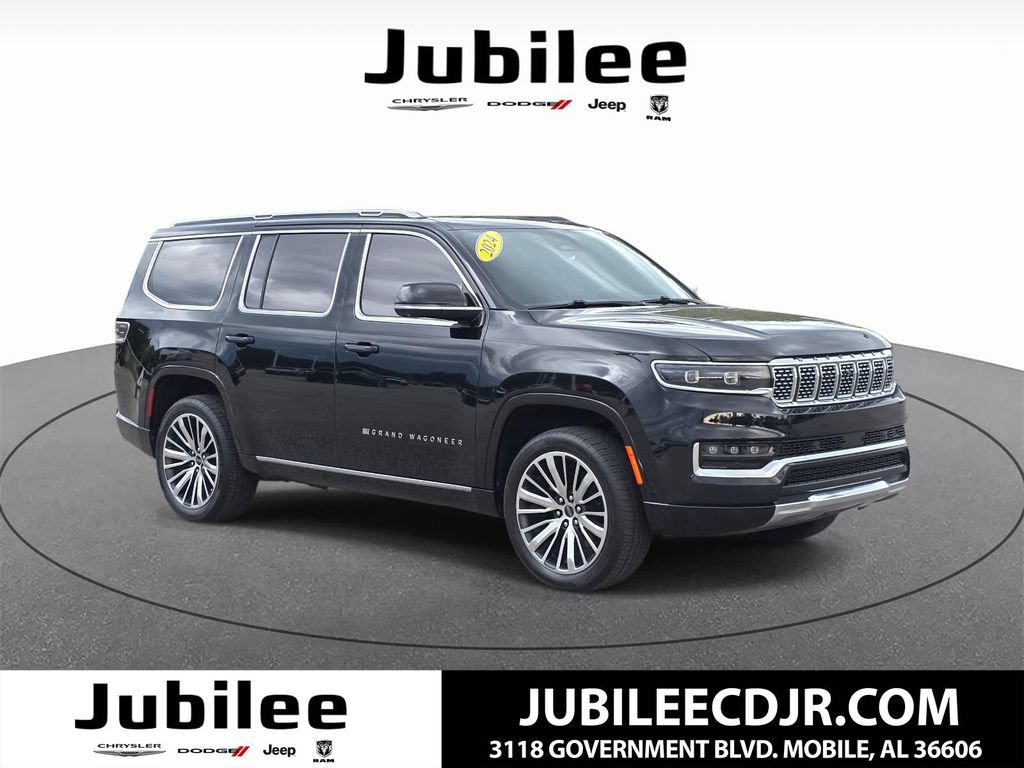 Used 2024 Jeep Grand Wagoneer Series III w/ Flexible Seating Group AWD/4WD image 1
