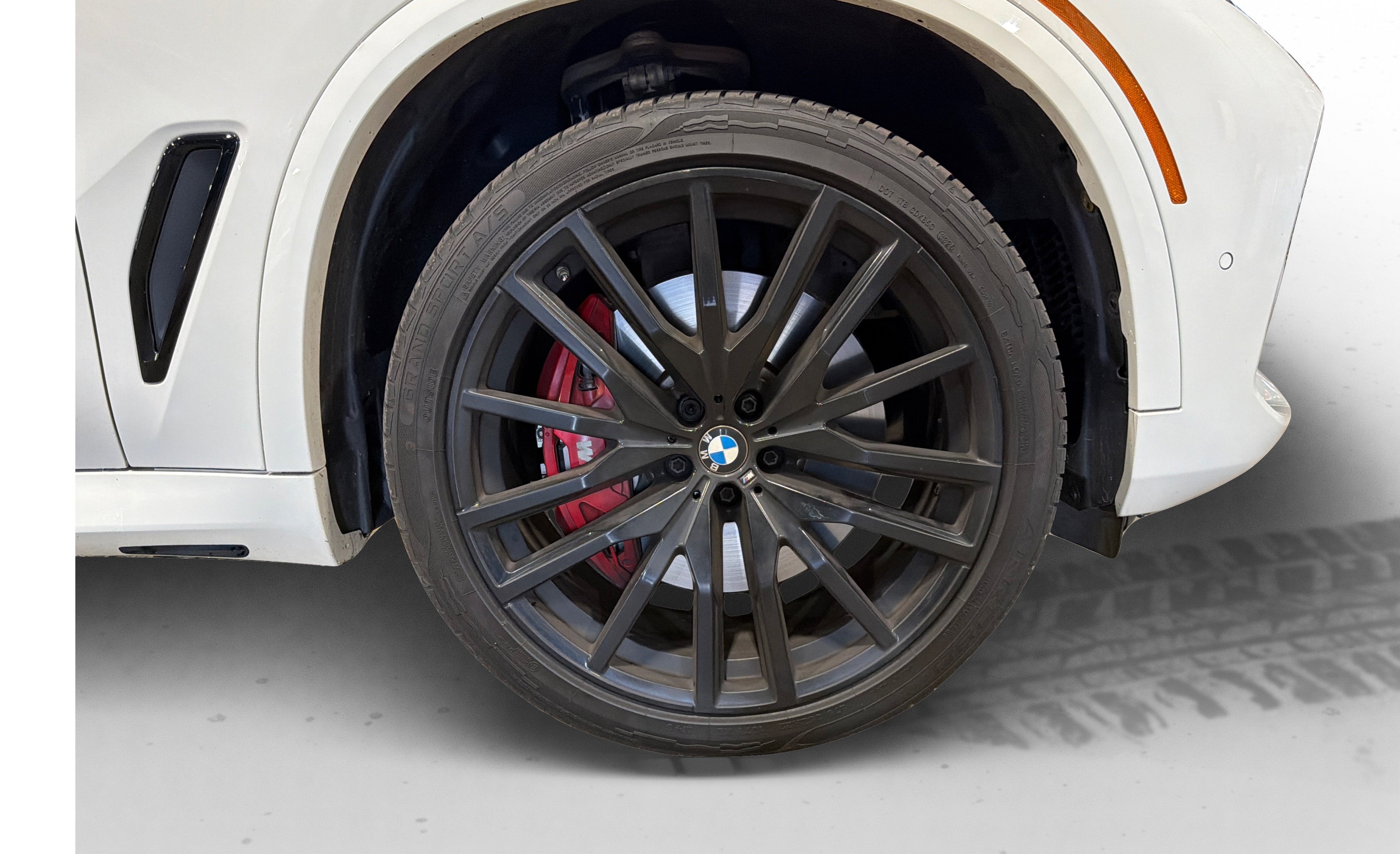 Used 2022 BMW X5 M50i w/ Executive Package AWD/4WD image 56