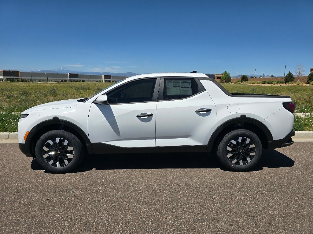 Used 2026 Hyundai Santa Cruz SE AWD/4WD image 2