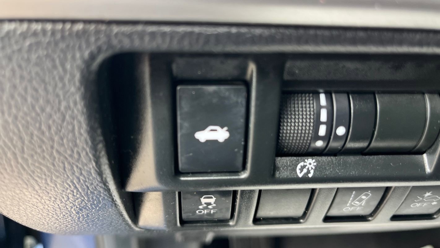 Used 2019 Subaru Legacy 2.5i AWD/4WD image 23