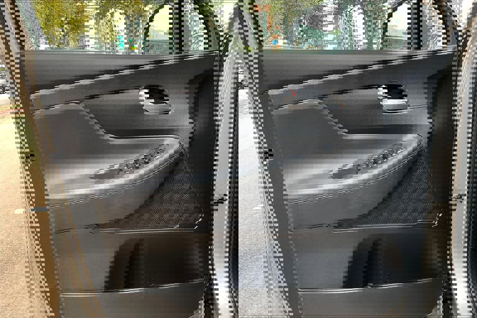 Certified 2023 Hyundai Santa Fe SEL image 20