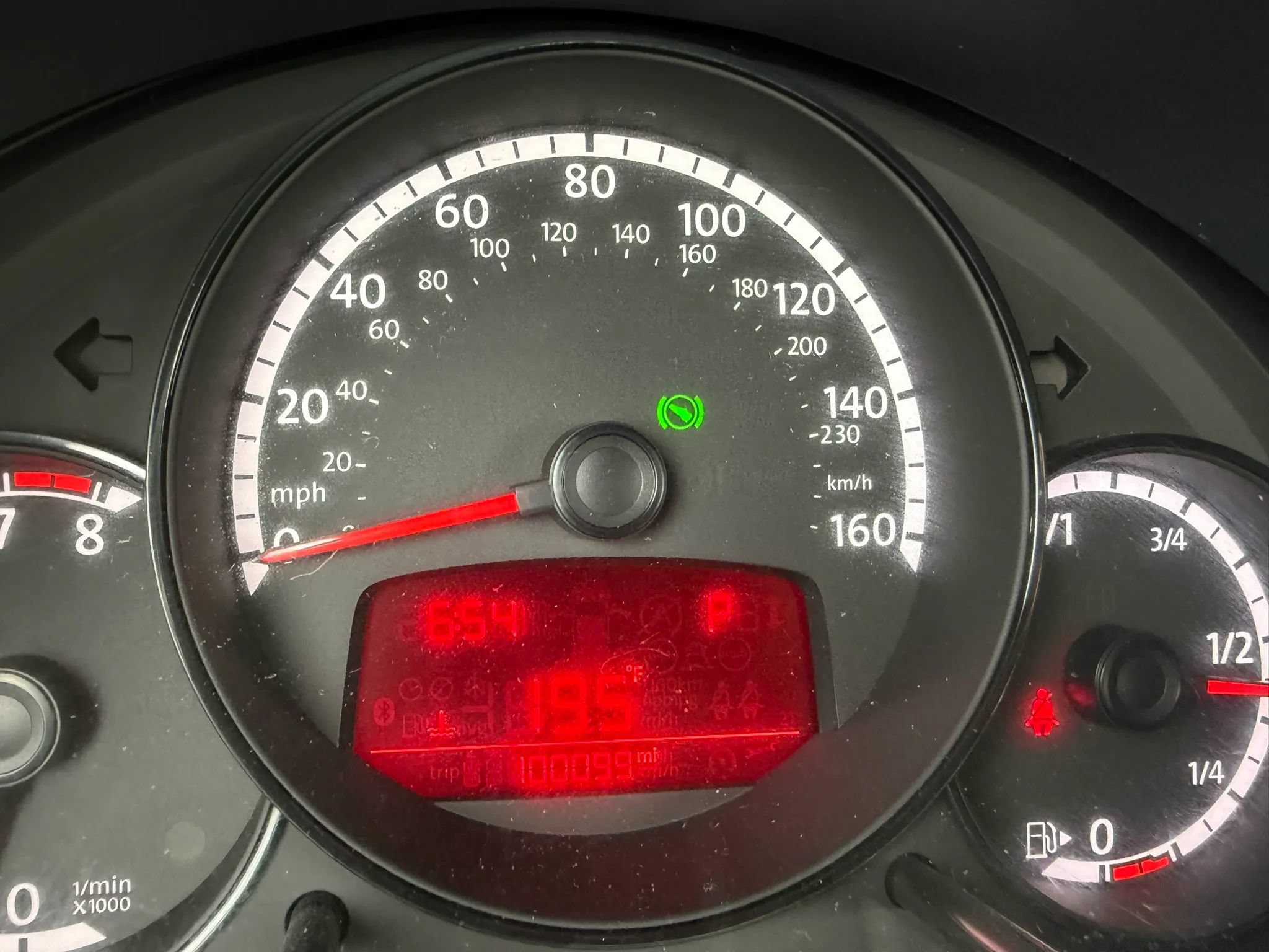Used 2015 Volkswagen Beetle 1.8T FWD image 28