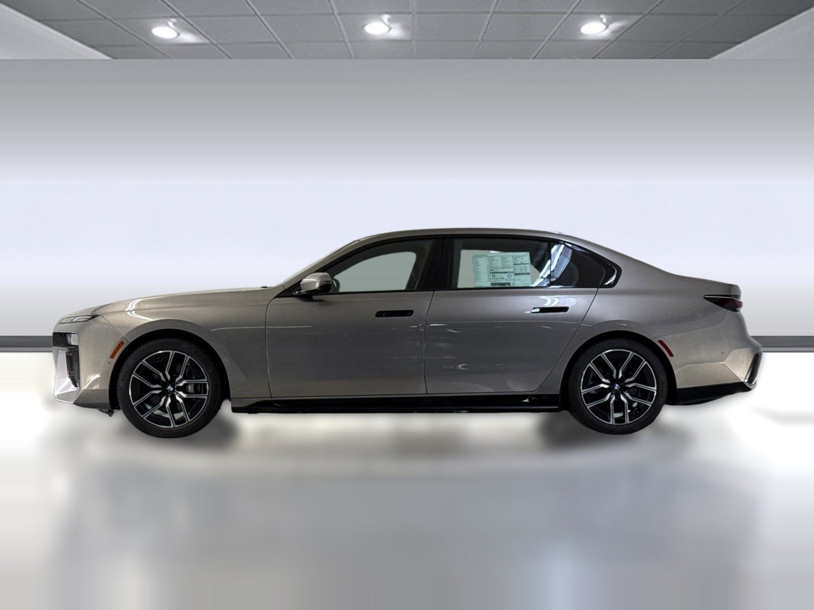 Used 2026 BMW i7 xDrive60 w/ M Sport Package RWD image 2