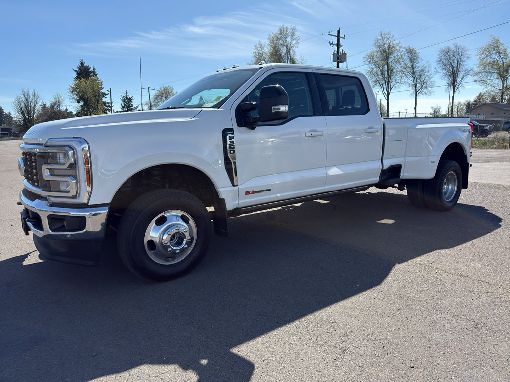 Used 2025 Ford F350 Lariat w/ Lariat Ultimate Package image 4