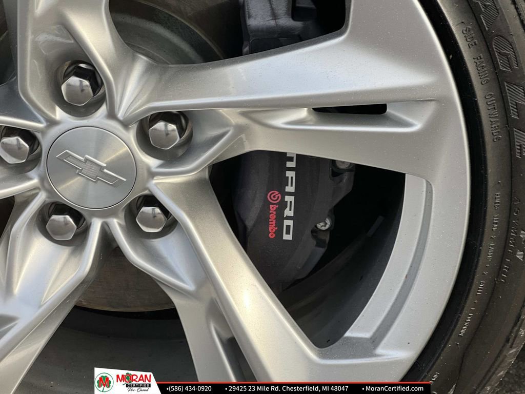 Used 2022 Chevrolet Camaro LT w/ Technology Package image 11