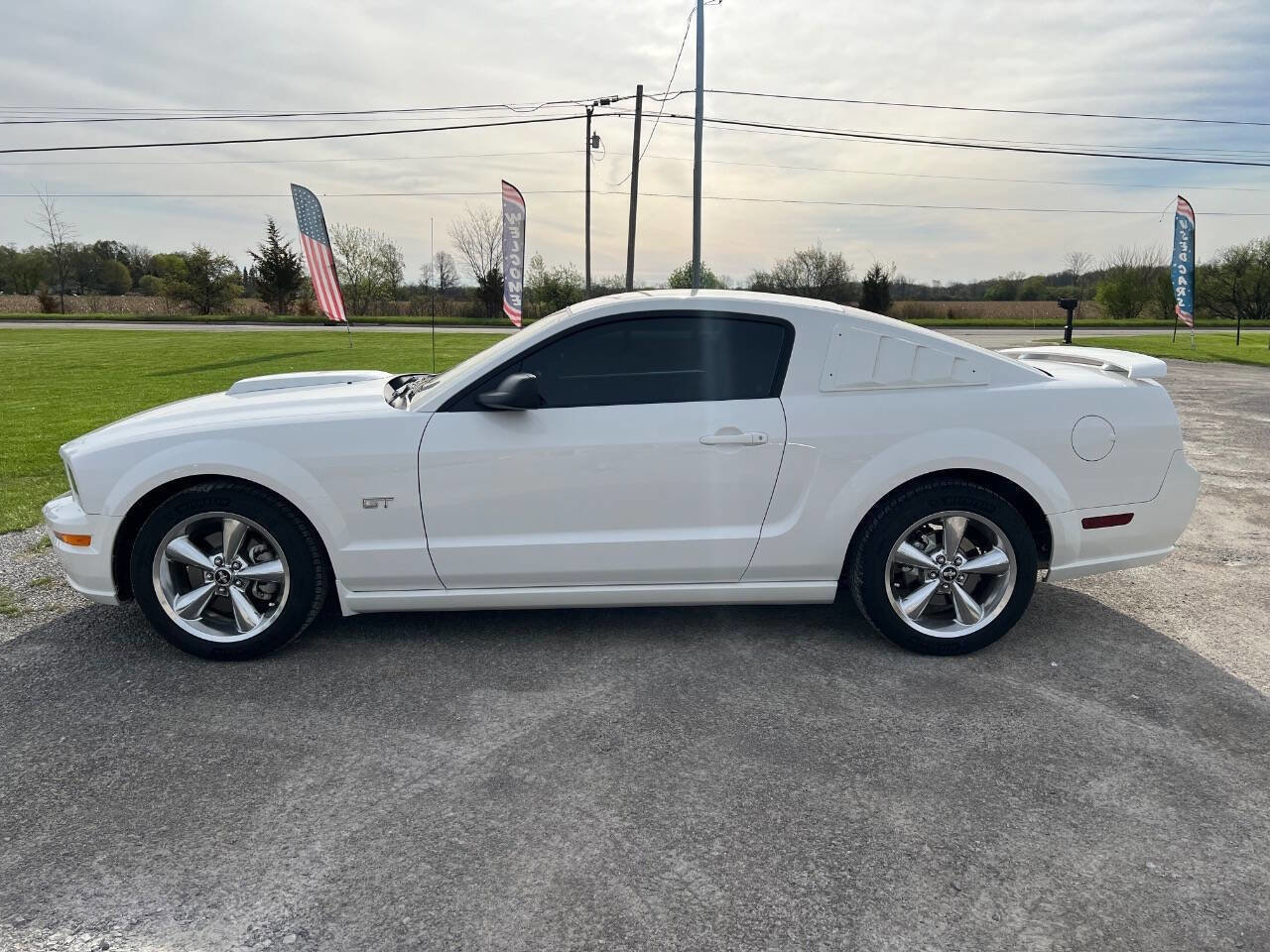 Used 2006 Ford Mustang GT RWD image 5