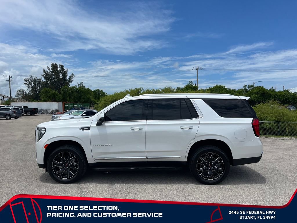 Used 2024 GMC Yukon SLT w/ SLT Luxury Package AWD/4WD image 4
