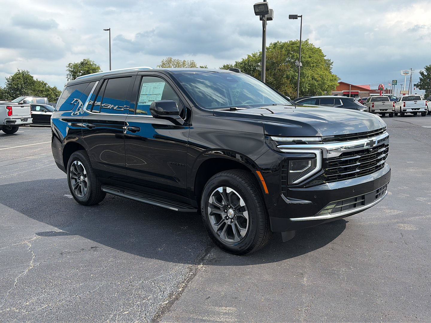 New 2026 Chevrolet Tahoe LS w/ LPO, Dark Essentials Package AWD/4WD image 7