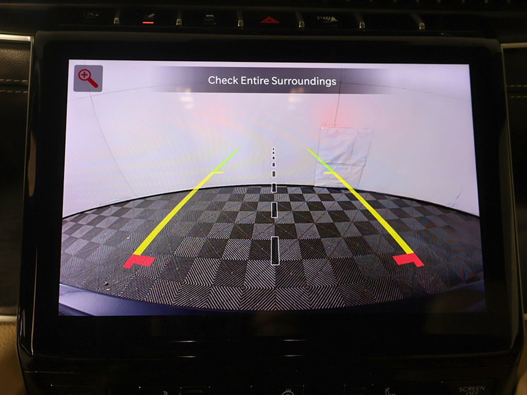 Used 2024 Jeep Grand Cherokee Limited image 42