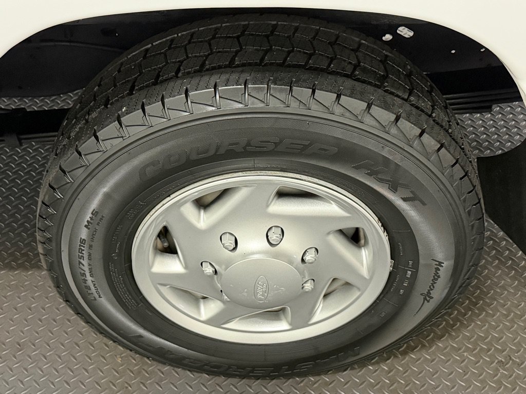 Used 2013 Ford E-350 and Econoline 350 Extended Super Duty RWD image 20