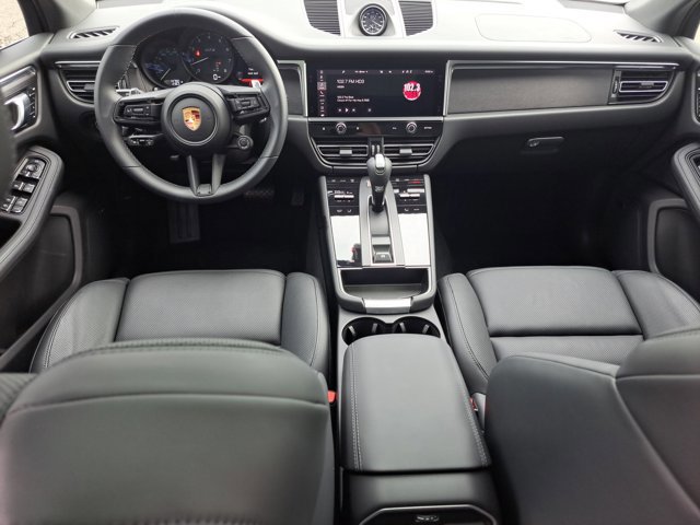 Certified 2023 Porsche Macan GTS image 17