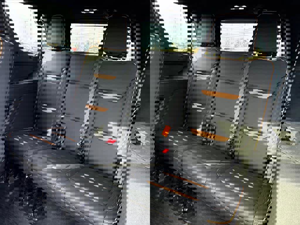 Used 2021 GMC Yukon AT4 w/ Rear Media and Nav Package image 10