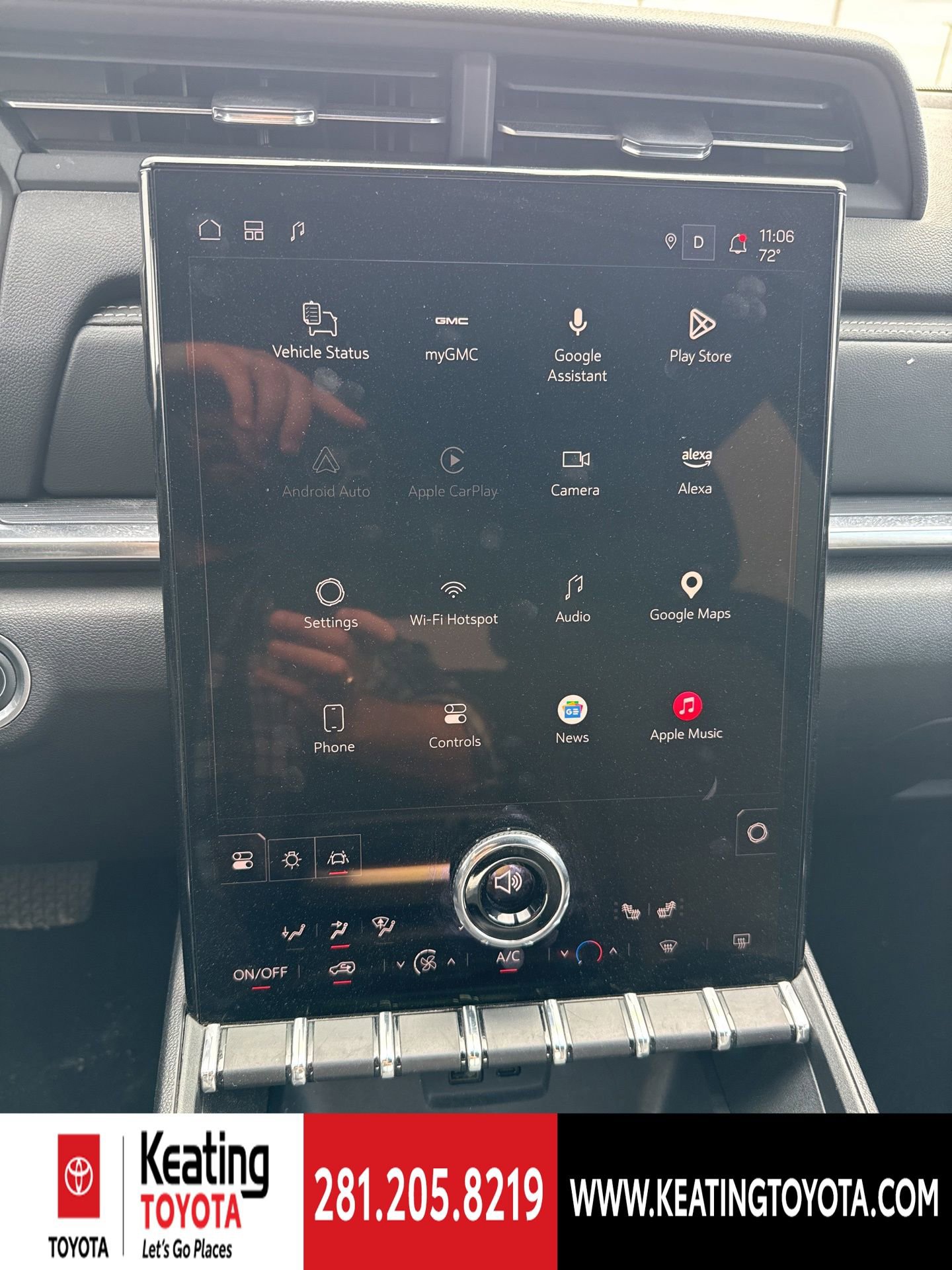 Used 2025 GMC Terrain Elevation image 21