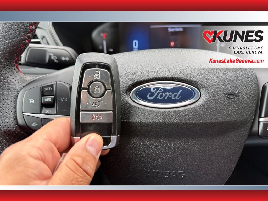 Used 2025 Ford Escape ST-Line AWD/4WD image 39