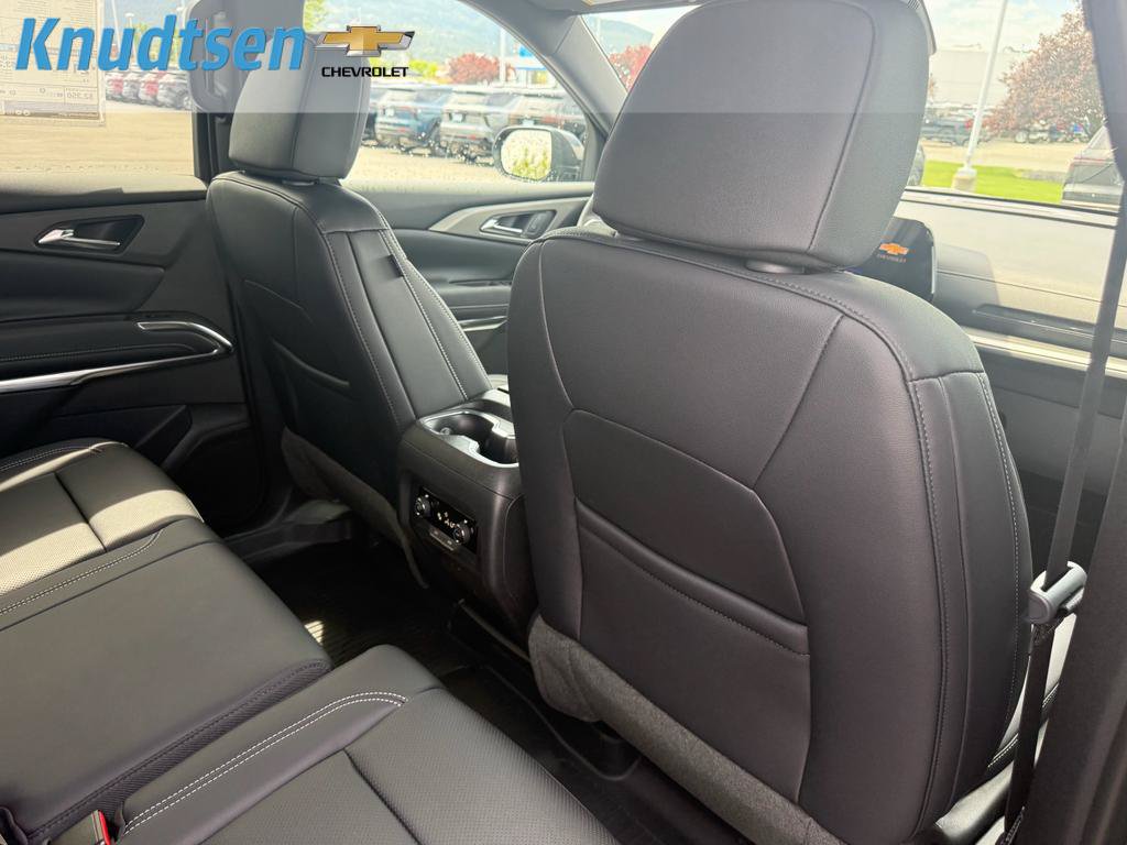 New 2026 Chevrolet Traverse LT w/ Midnight/Sport Edition AWD/4WD image 15