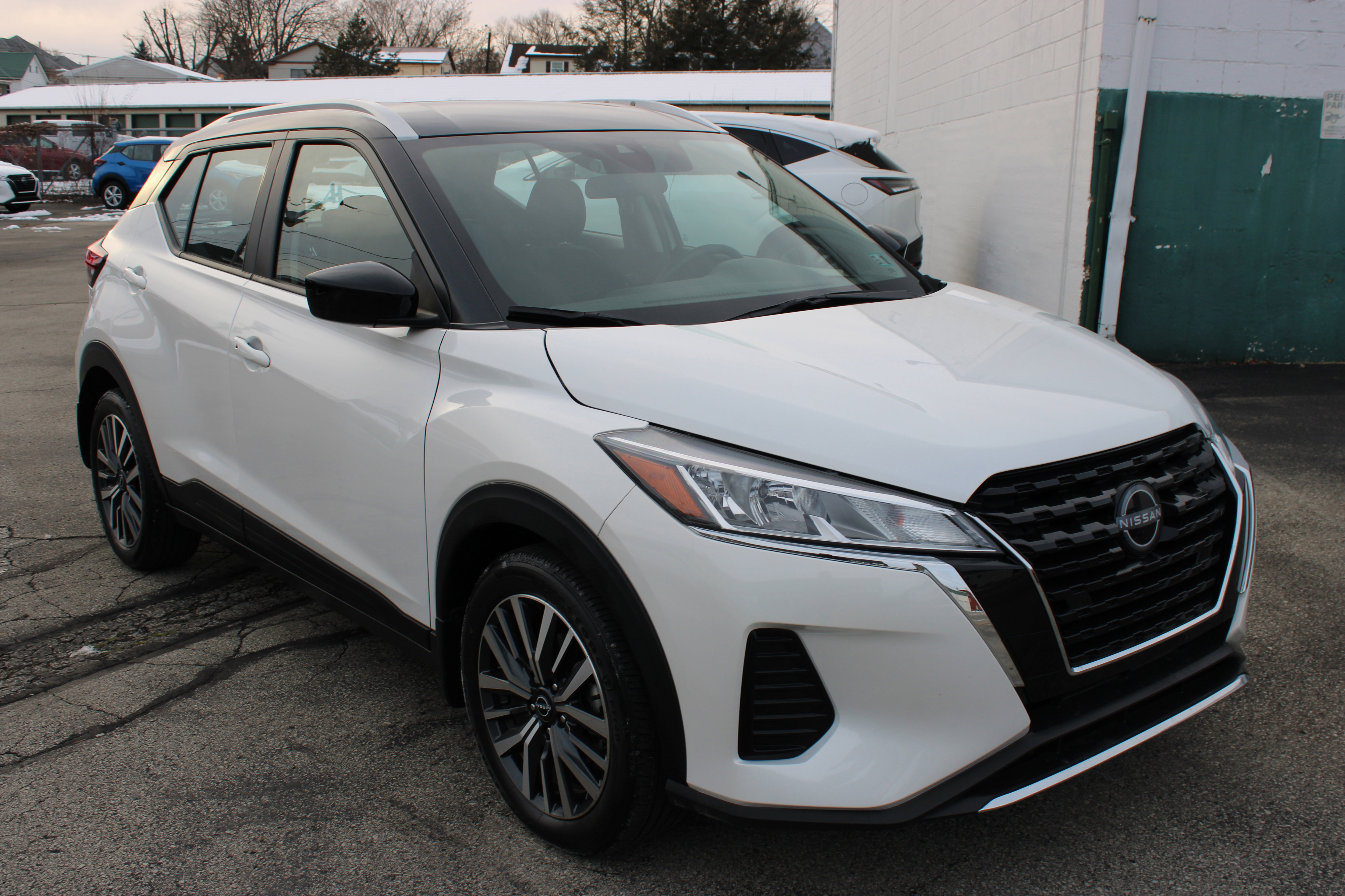 Certified 2024 Nissan Kicks SV image 8