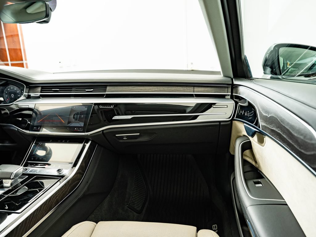 Certified 2025 Audi A8 L 3.0T w/ Executive Package AWD/4WD image 48