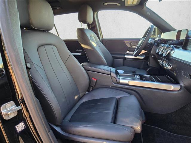 Used 2025 Mercedes-Benz GLB 250 image 20
