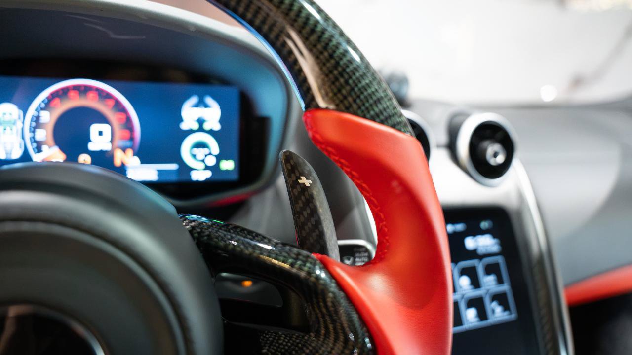 Used 2019 McLaren 600LT RWD image 28