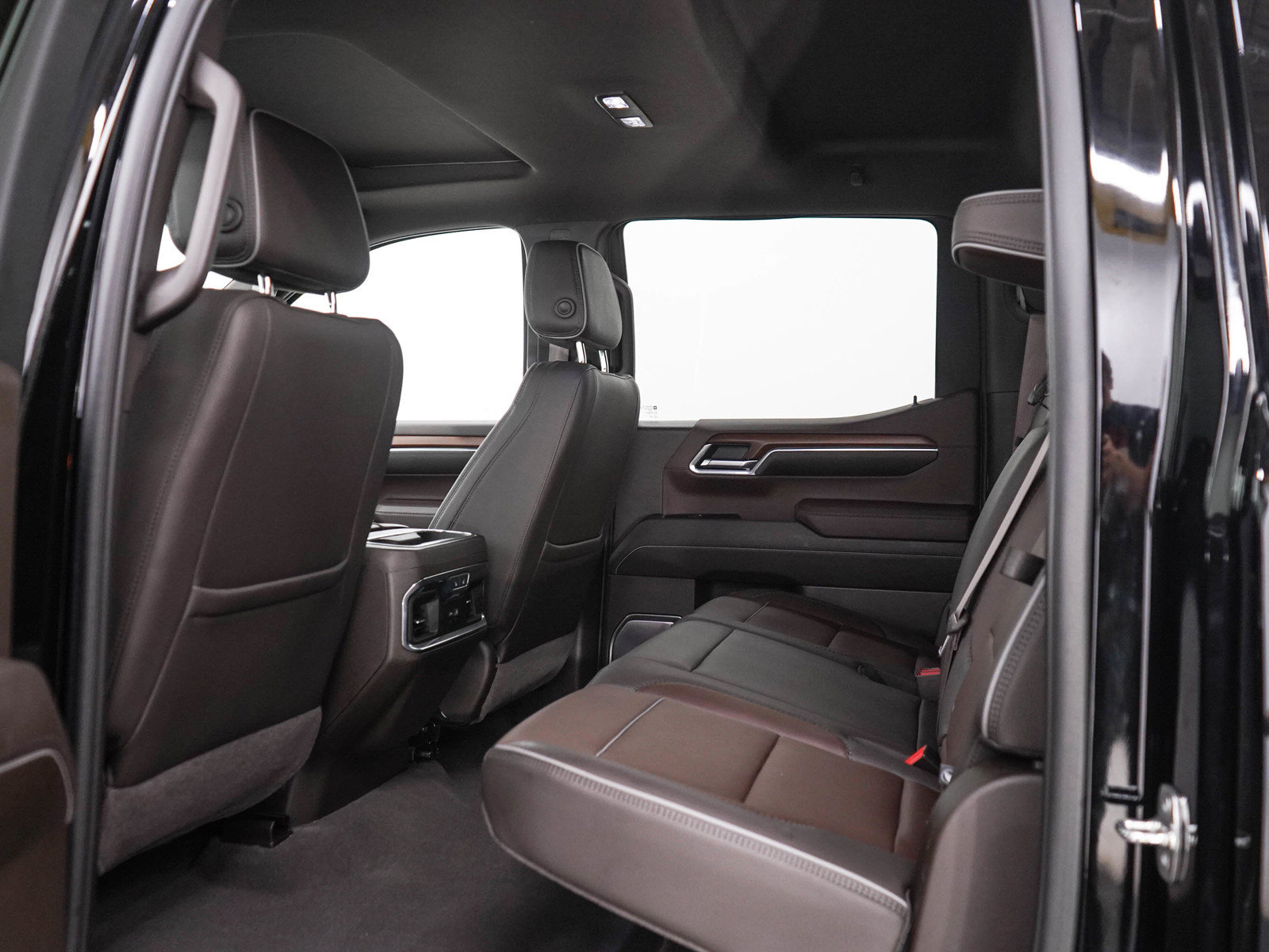 Used 2023 GMC Sierra 1500 Denali w/ Technology Package AWD/4WD image 18