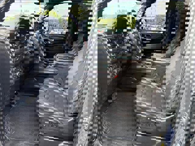 Used 2022 Chevrolet Tahoe RST w/ Luxury Package image 7