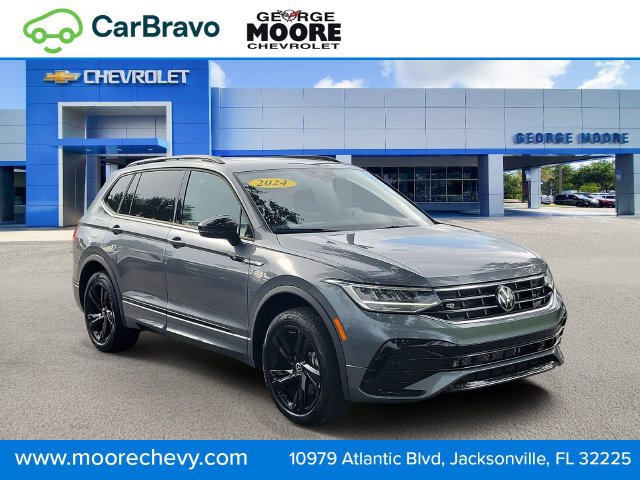 Used 2024 Volkswagen Tiguan SE R-Line