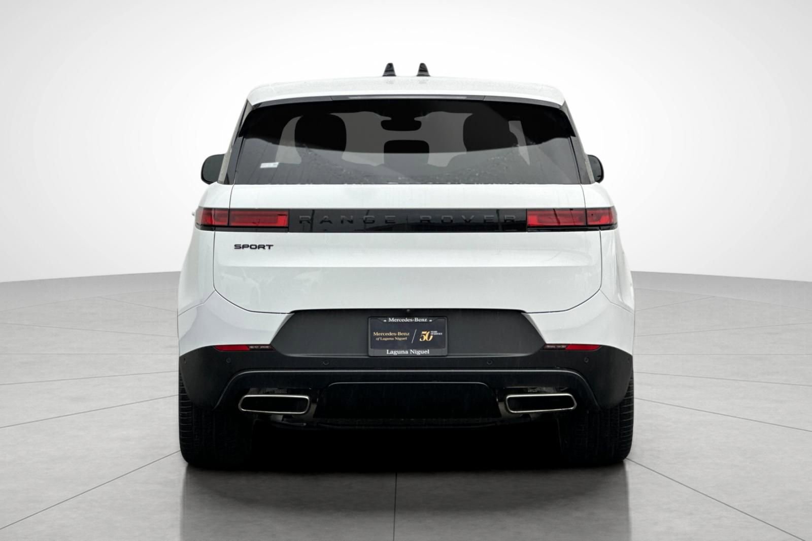 Used 2024 Land Rover Range Rover Sport SE image 8