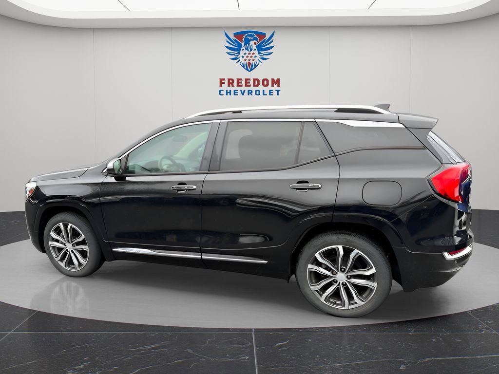 Used 2018 GMC Terrain Denali w/ Advanced Safety Package AWD/4WD image 3