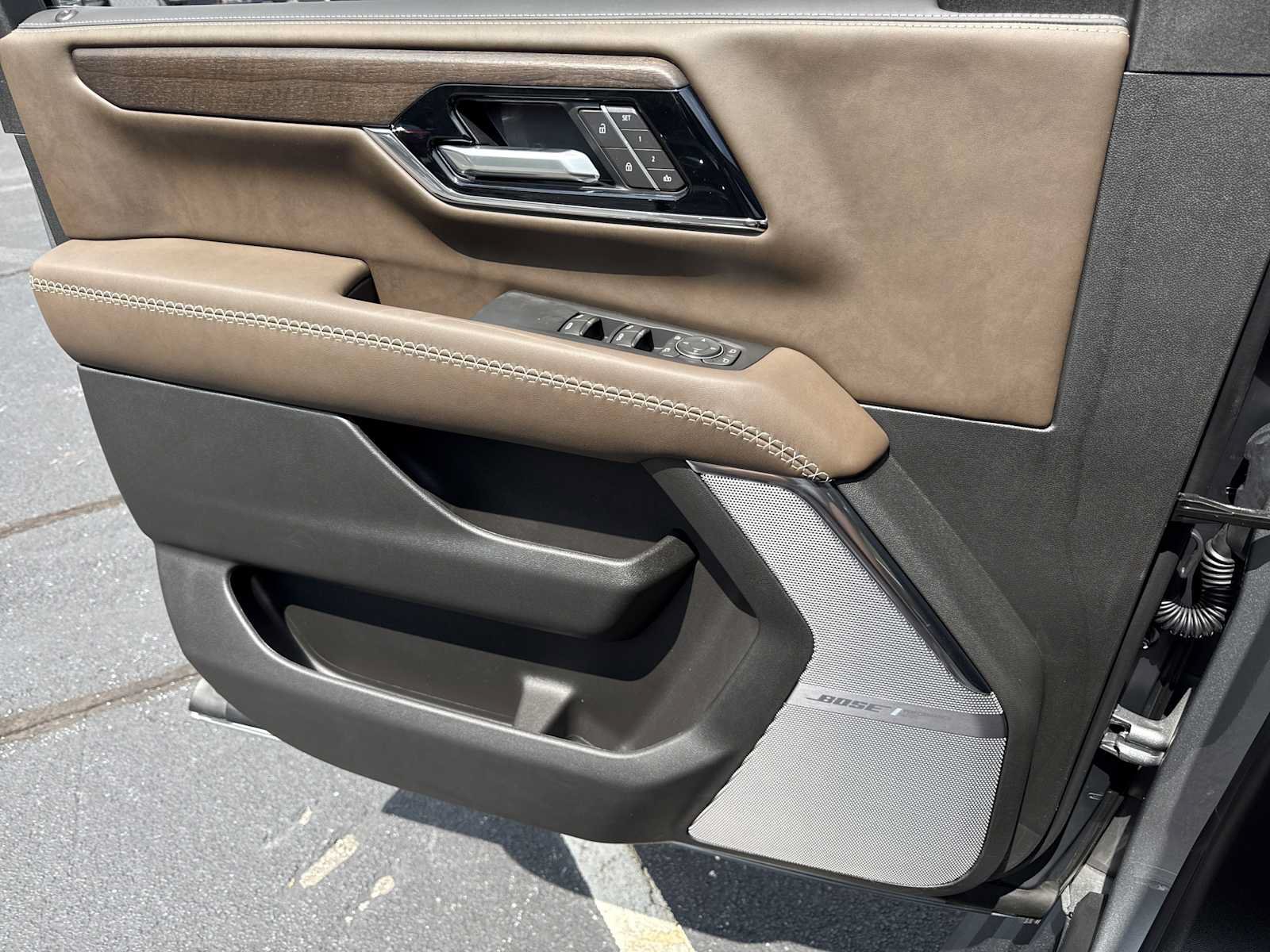 New 2026 GMC Yukon Denali Ultimate AWD/4WD image 19