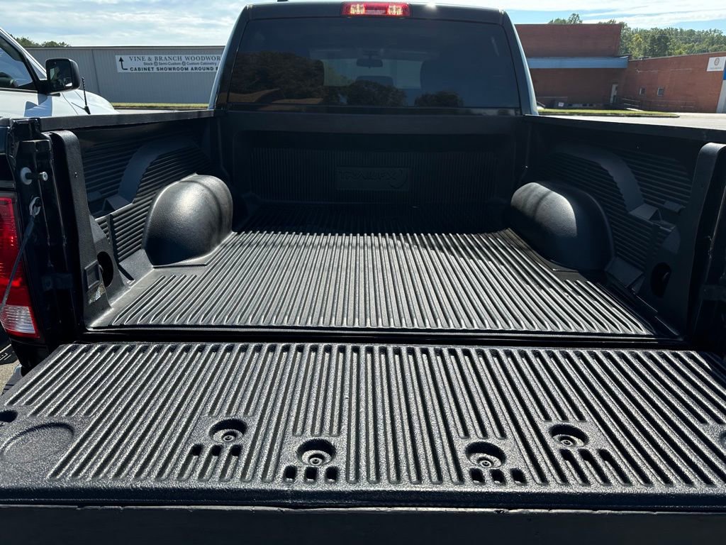 Used 2021 RAM 1500 Classic SLT image 23