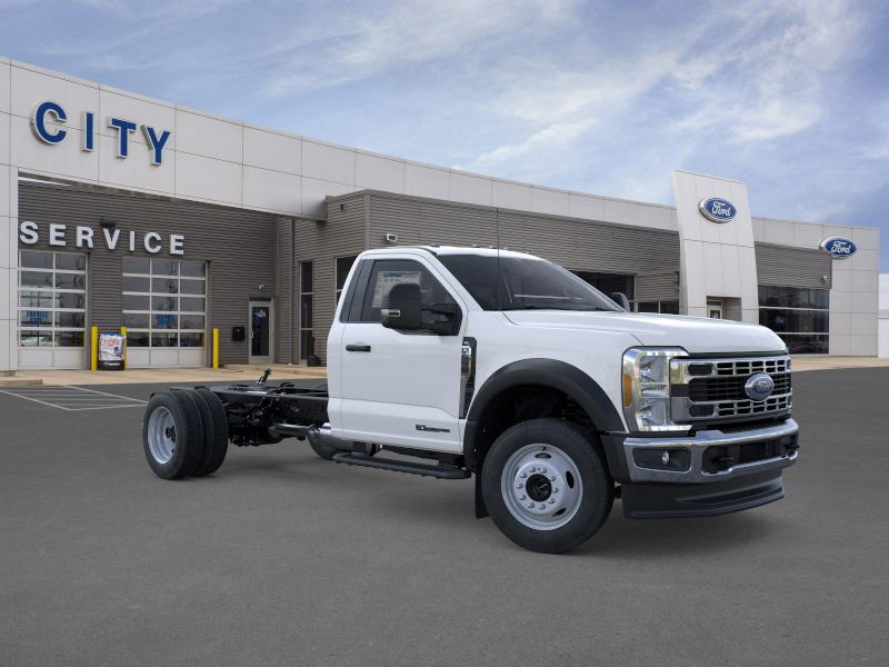 New 2025 Ford F550 4x4 Regular Cab Super Duty image 1