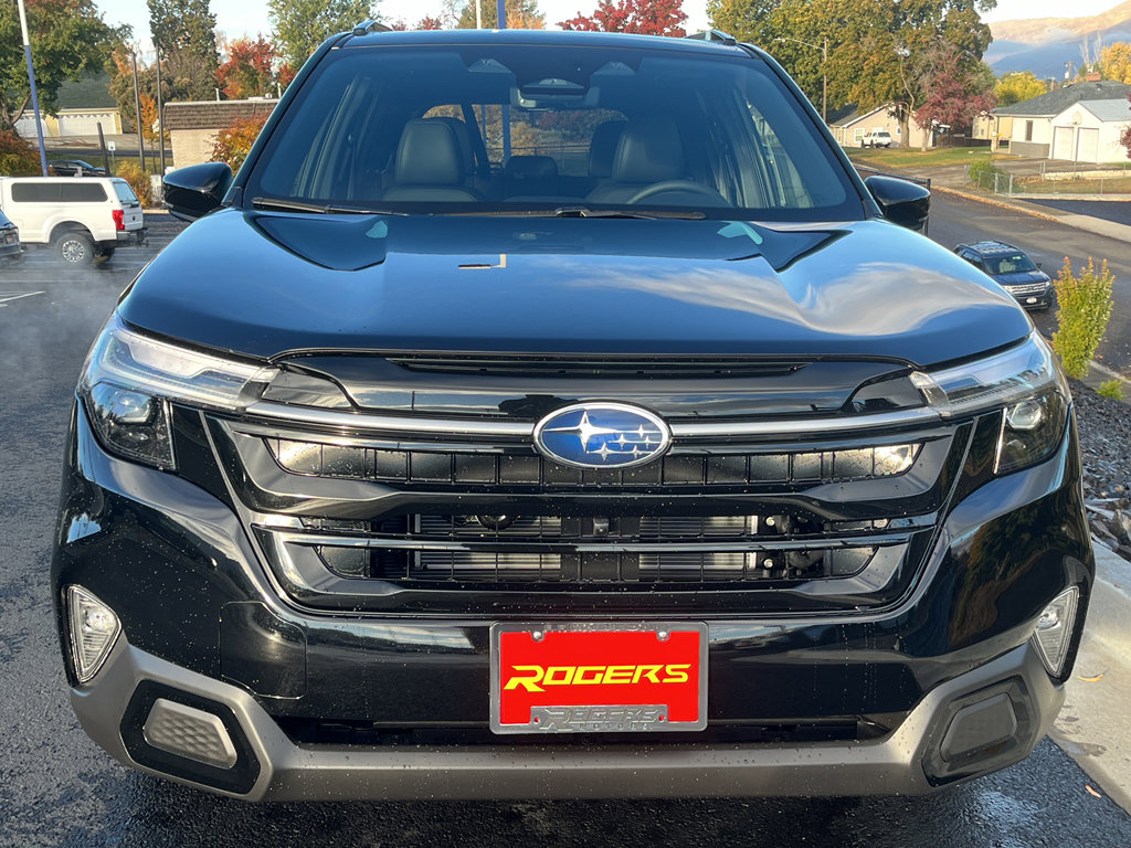 New 2025 Subaru Forester Touring image 3