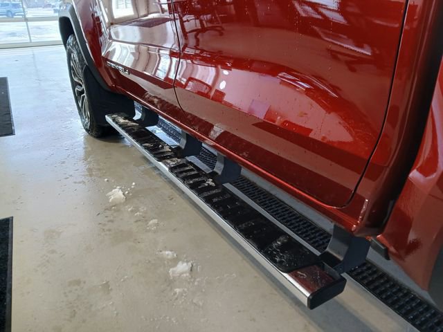 Certified 2025 GMC Canyon Denali image 32