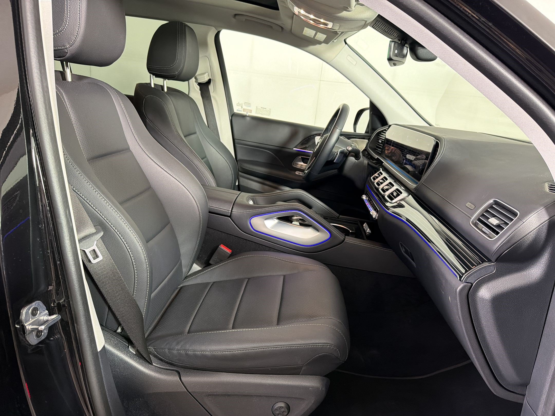 Certified 2024 Mercedes-Benz GLS 450 4MATIC image 25