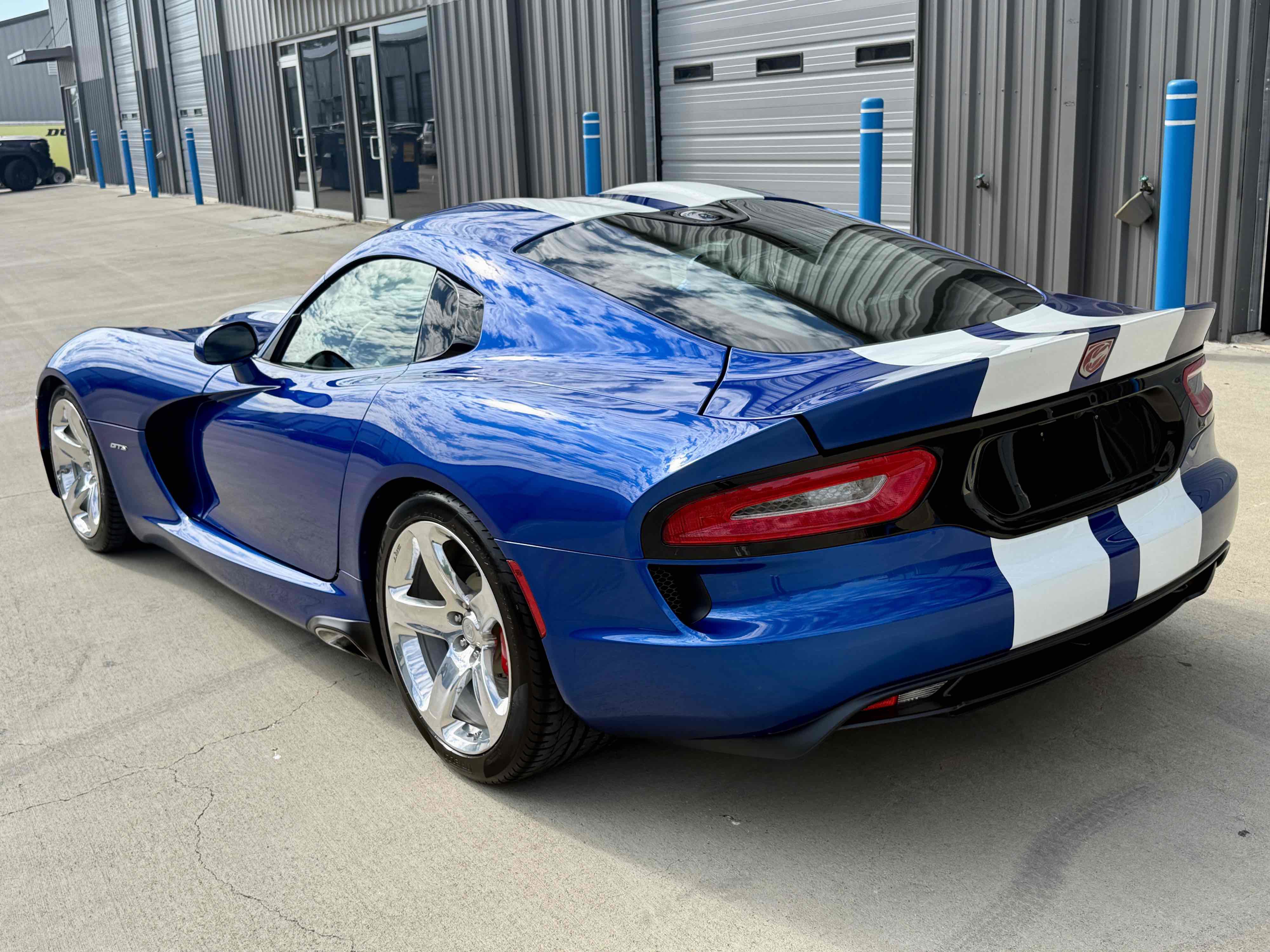 Used 2013 SRT Viper GTS w/ GTS Laguna Interior Pkg image 81
