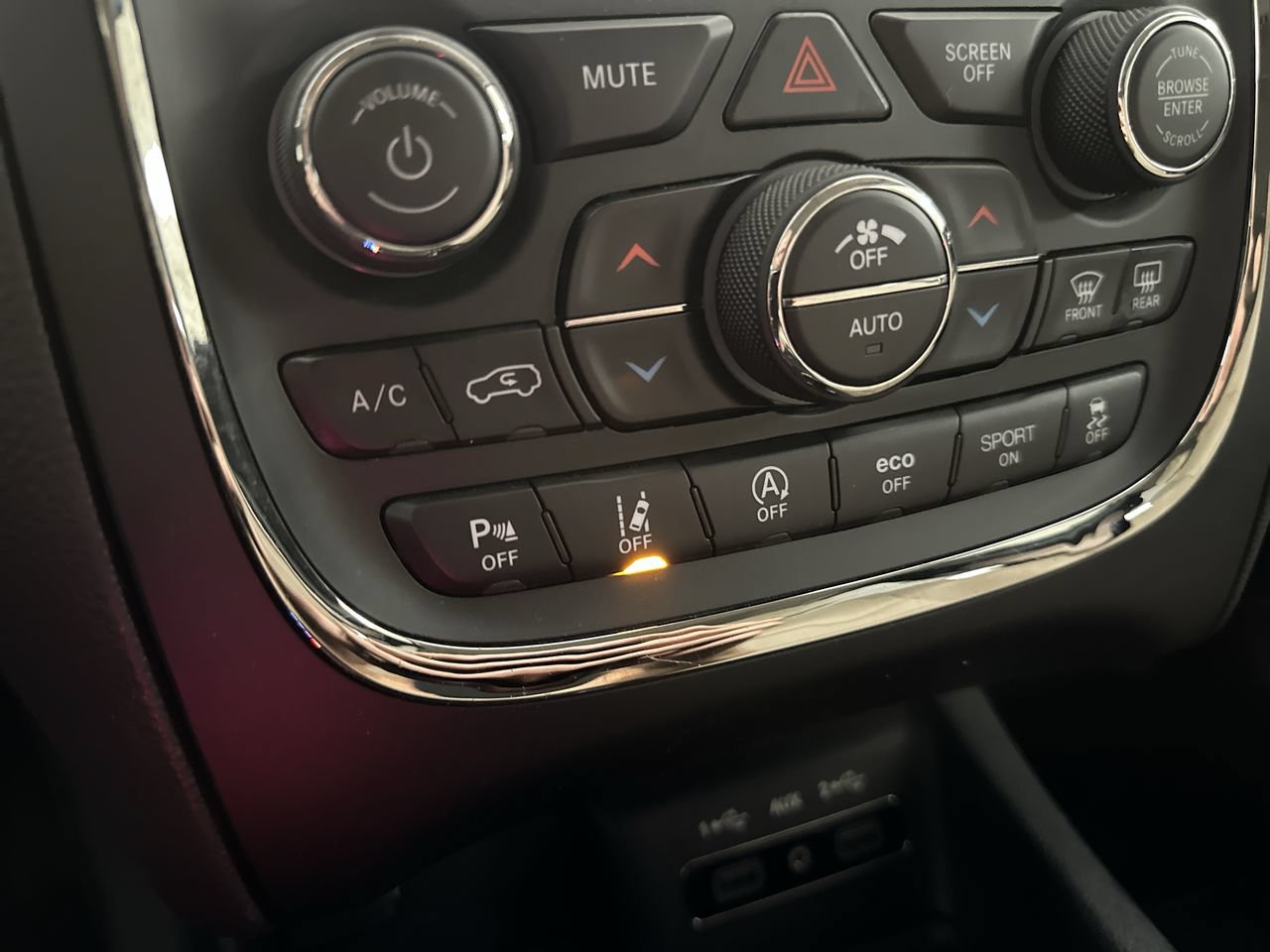 Used 2018 Dodge Durango GT w/ Technology Group AWD/4WD image 48